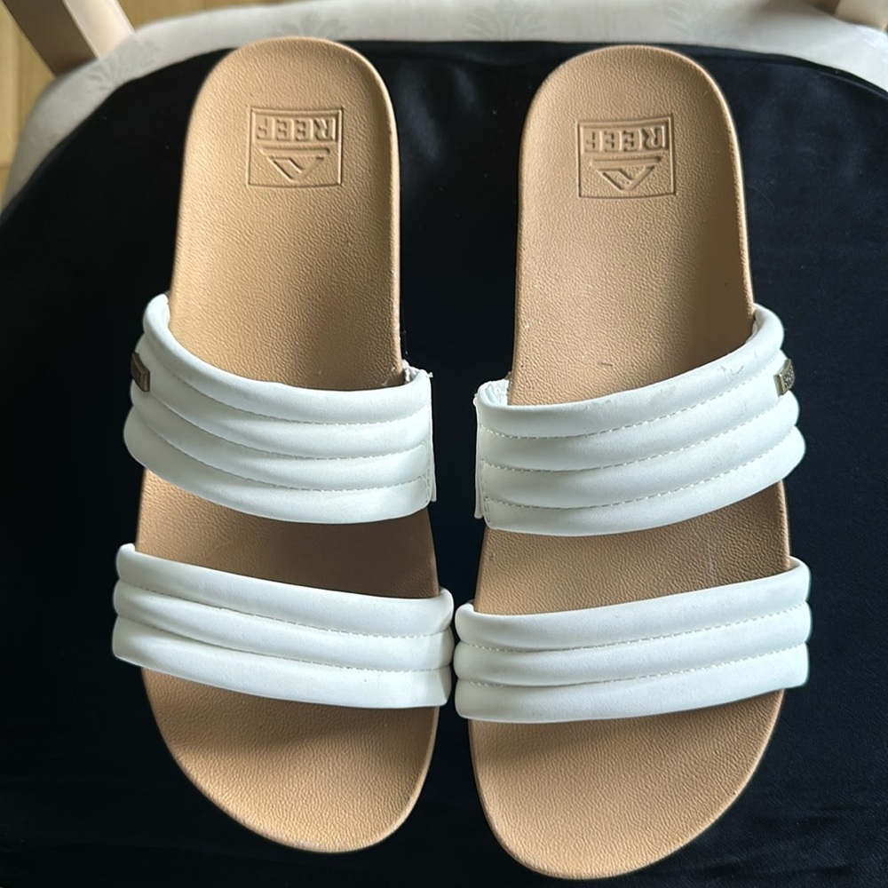 Reef sandals size 9